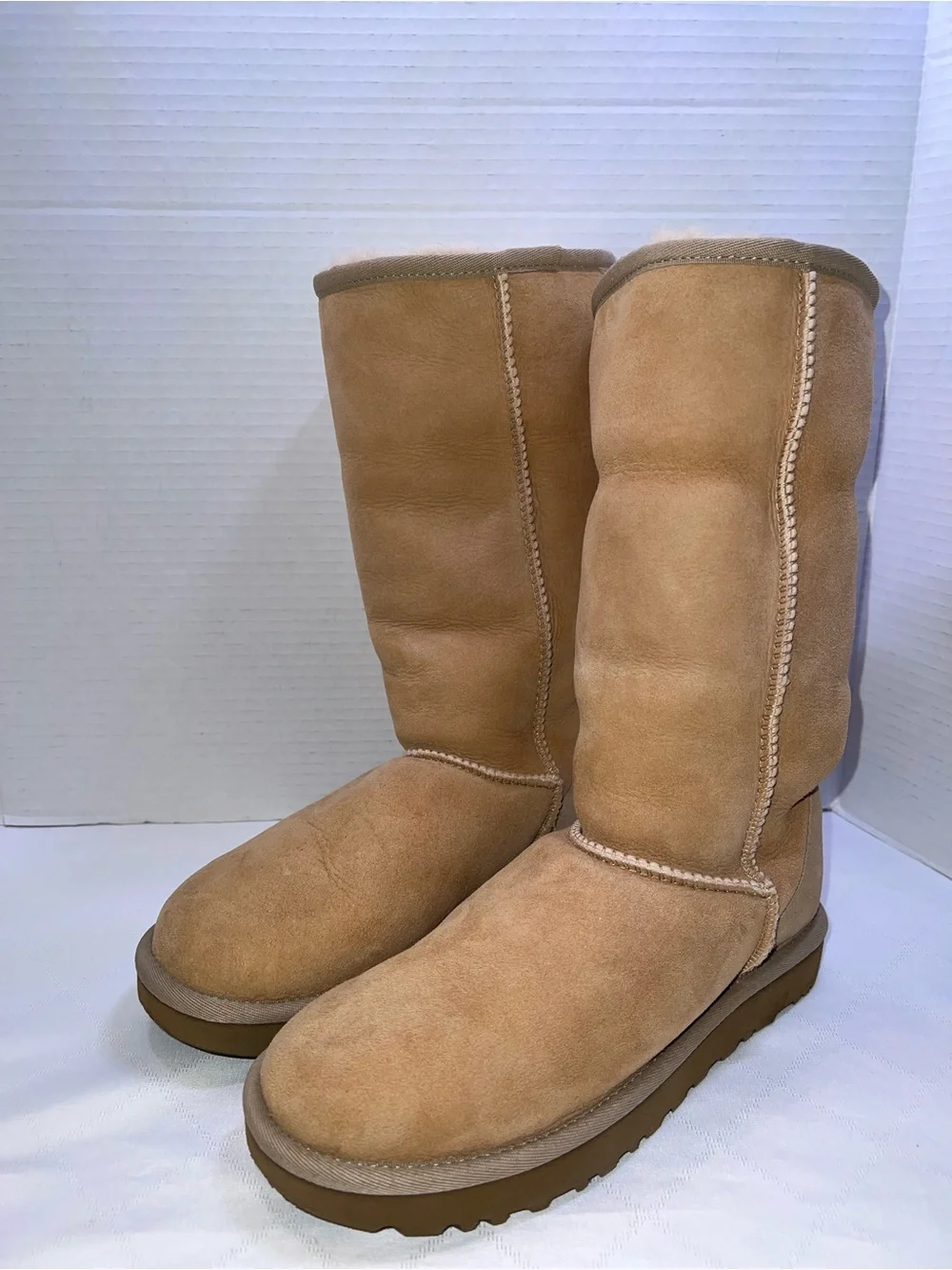 Ugg Women's Classic Tall II Mid-Calf Suede Boot Size: 6